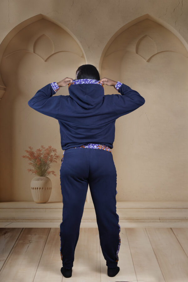 Eghe Two Piece Sweatsuit - Image 3